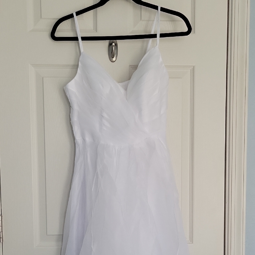 Elegant White Spaghetti Strap Wedding Dress Or Formal Train